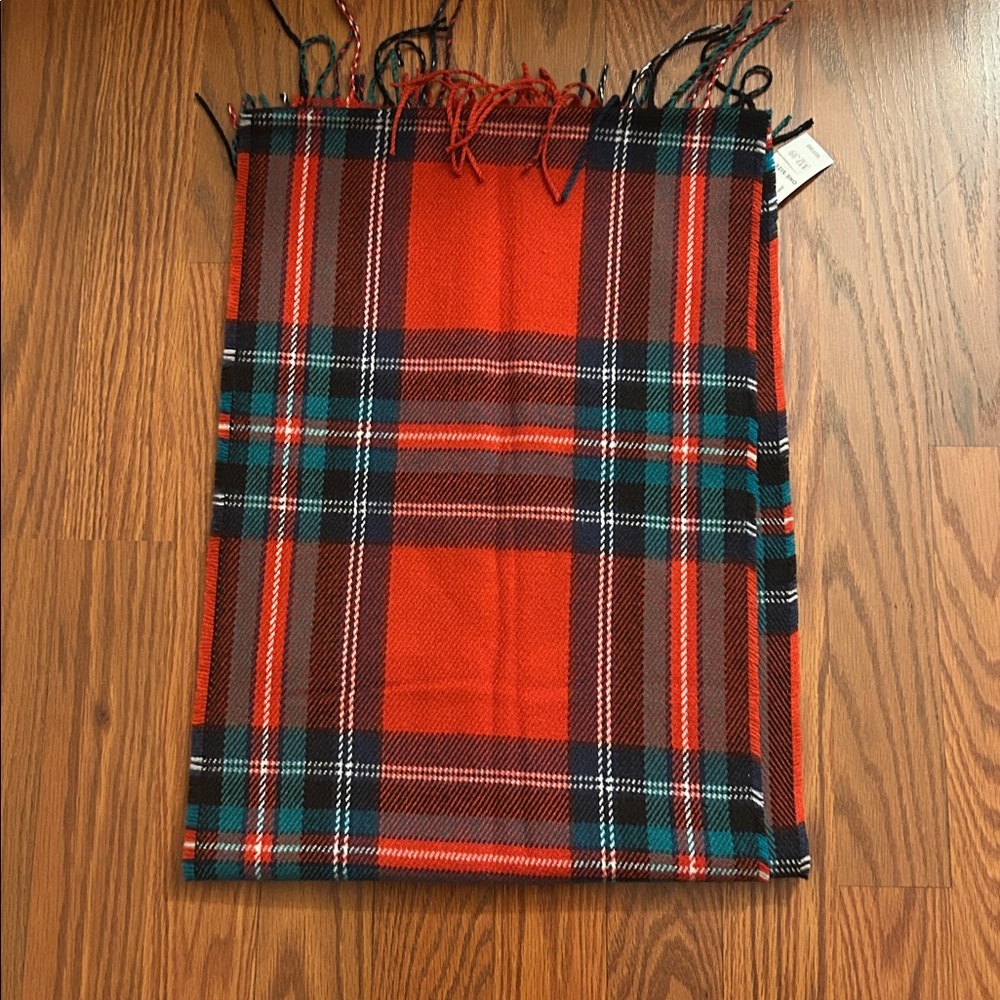 Old Navy Red Plaid Scarf - Picture 2 of 9